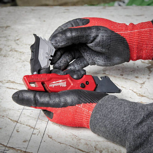 MILWAUKEE FASTBACK FOLDING UTILITY KNIFE WITH BLADE STORAGE