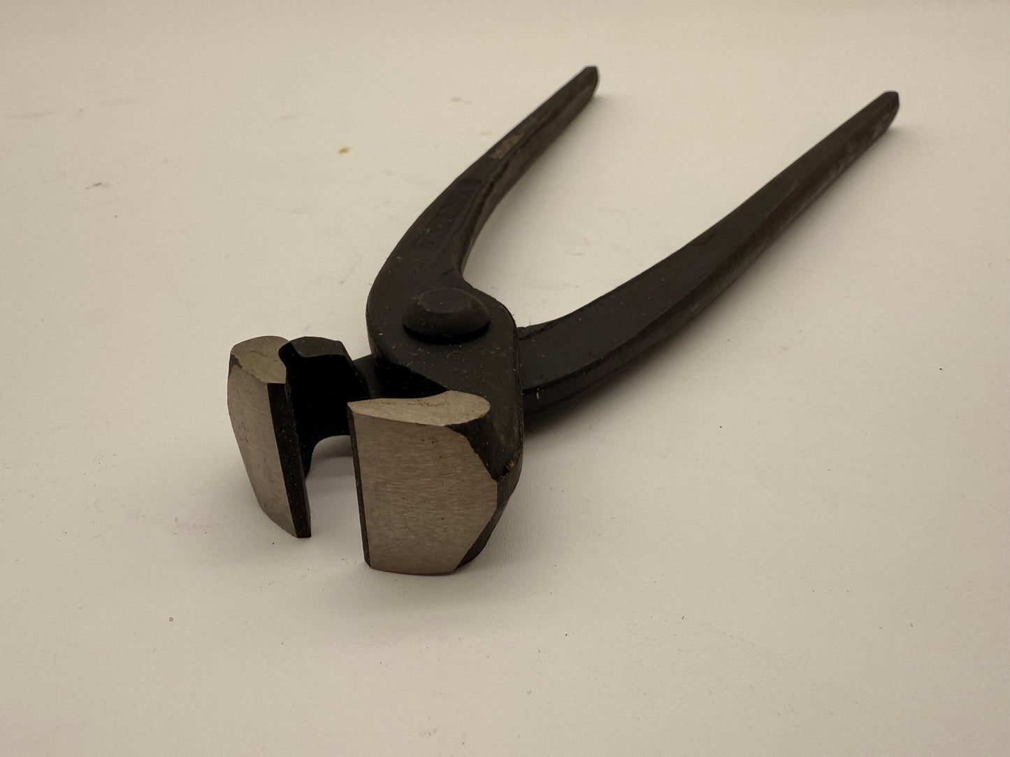 Belt Splicing Pincers 3 Sizes Available.
