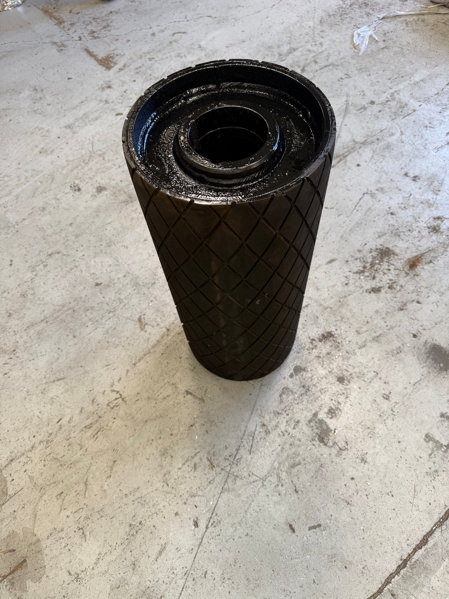 Autoclaved Ø273 × 650 mm drum with 50–75 mm shaft range.