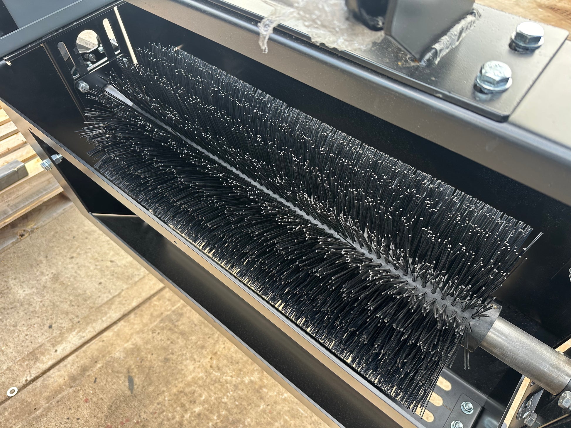 “chevron belts”, conveyor scraper 