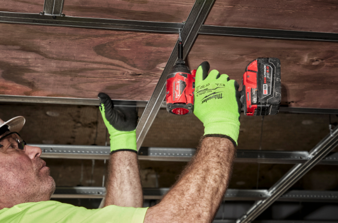 Milwaukee Hi-VIS work Gloves size 9 cut Level C