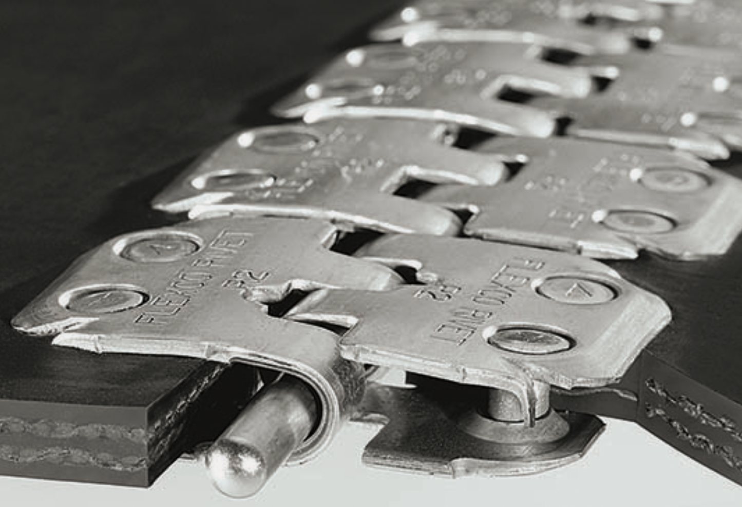 R2 conveyor belt joint